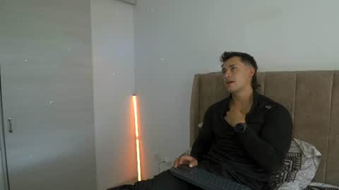Dilan Coy online show from 3, 7, 2026