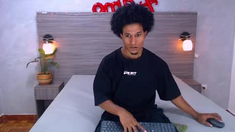 Snapshot of dilan_hall chatting on 1, 6, 2026 dilan_hall online show from 1, 6, 2026