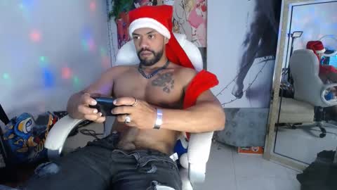 Snapshot of dimitry_muscle chatting on 7, 12, 2024 dimitry kyle mucle online show from 7, 12, 2024