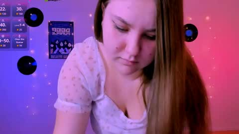 Snapshot of dina_bloom chatting on 28, 4, 2026 dina_bloom online show from 28, 4, 2026