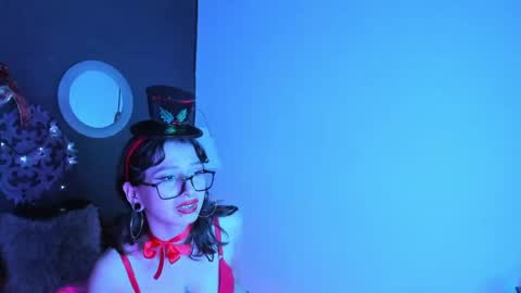 diosadelamor01 online show from 12, 12, 2024