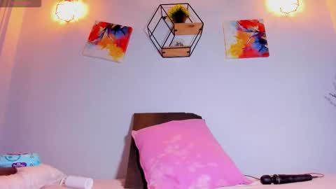 Karla  online show from 3, 12, 2025