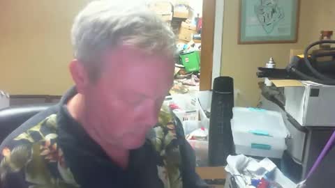 Snapshot of dirkpitt223 chatting on 21, 12, 2024 DirtkPitt Fun guy working online show from 21, 12, 2024