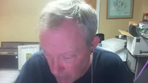 Snapshot of dirkpitt223 chatting on 22, 12, 2024 DirtkPitt Fun guy working online show from 22, 12, 2024