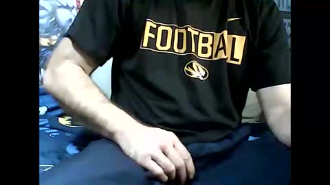 Snapshot of dirtmcgirt82 chatting on 4, 1, 2025 dirtmcgirt82 online show from 4, 1, 2025