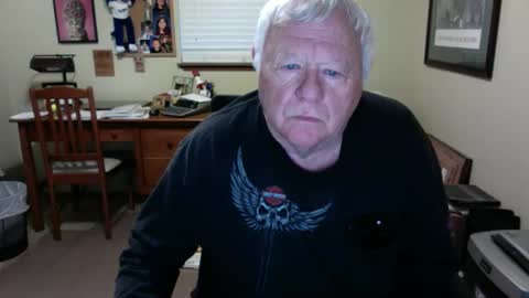 Snapshot of dirtrider195080438 chatting on 22, 5, 2026 dirtrider195080438 online show from 22, 5, 2026