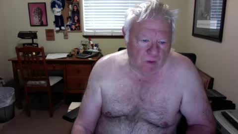 Snapshot of dirtrider195080438 chatting on 6, 6, 2026 dirtrider195080438 online show from 6, 6, 2026