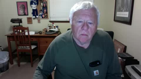 Snapshot of dirtrider195080438 chatting on 7, 6, 2026 dirtrider195080438 online show from 7, 6, 2026