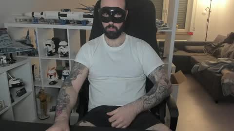 Snapshot of dirtybalws chatting on 21, 12, 2024 Robert online show from 21, 12, 2024