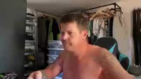 Snapshot of dirtybastard81 chatting on 4, 8, 2026 Jan online show from 4, 8, 2026