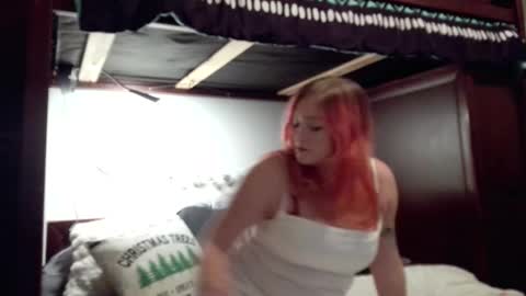 Snapshot of dirtydaisy1998 chatting on 15, 12, 2025 Daisy Wylde online show from 15, 12, 2025