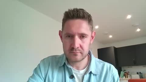 Exhibitionist Ben online show from 15, 4, 2026