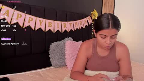 Soffie - Valentina - Yuya  Astro online show from 24, 5, 2026