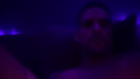 Snapshot of discreetdaddy333 chatting on 26, 10, 2025 discreetdaddy333 online show from 26, 10, 2025