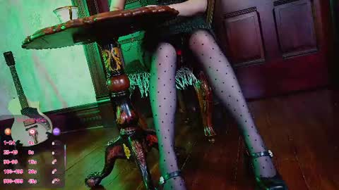 distractjoan online show from 15, 7, 2026