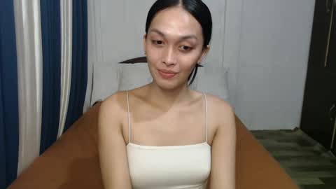 Snapshot of divina_graciaxx chatting on 19, 1, 2025 DIVINA online show from 19, 1, 2025