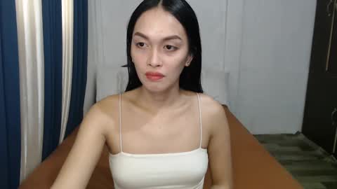 Snapshot of divina_graciaxx chatting on 20, 1, 2025 DIVINA online show from 20, 1, 2025