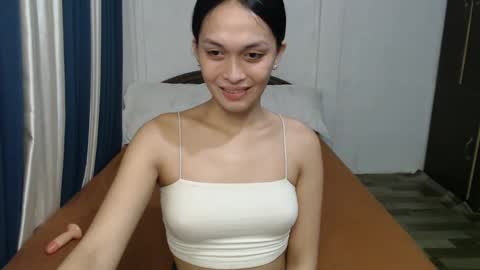 Snapshot of divina_graciaxx chatting on 1, 2, 2025 DIVINA online show from 1, 2, 2025