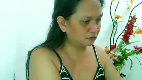 Snapshot of divinegrace10 chatting on 21, 12, 2024     Divine Grace Close To Your Hear online show from 21, 12, 2024