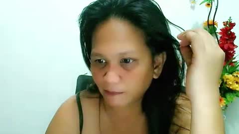 Snapshot of divinegrace10 chatting on 4, 2, 2025     Divine Grace Close To Your Hear online show from 4, 2, 2025