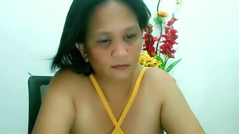 Snapshot of divinegrace10 chatting on 6, 3, 2025     Divine Grace Close To Your Hear online show from 6, 3, 2025