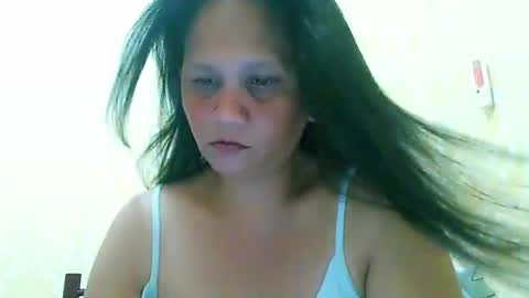 Snapshot of divinegrace10 chatting on 20, 10, 2025     Divine Grace Close To Your Hear online show from 20, 10, 2025