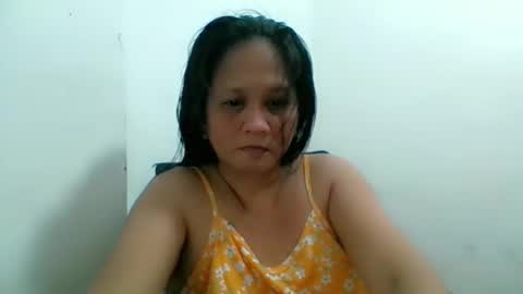 Snapshot of divinegrace10 chatting on 5, 11, 2025 Divine Grace Close To Your Hear online show from 5, 11, 2025