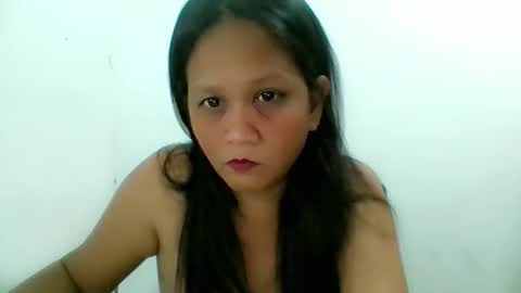 Snapshot of divinegrace10 chatting on 15, 11, 2025 Divine Grace Close To Your Hear online show from 15, 11, 2025