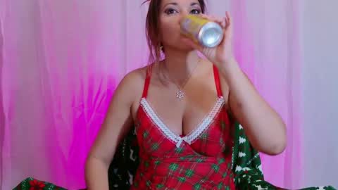 DivineLynn online show from 20, 12, 2024