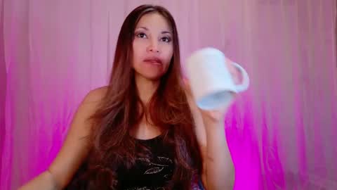 DivineLynn online show from 15, 1, 2025