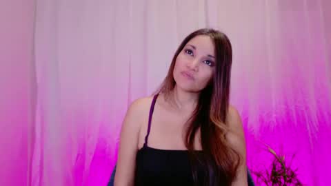 DivineLynn online show from 20, 1, 2025