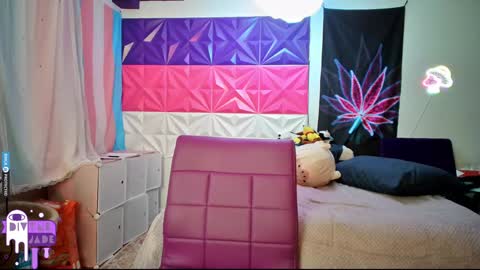 Jade Divyne online show from 7, 12, 2024