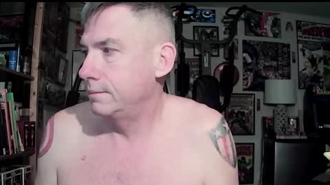 Snapshot of dix_handley_50 chatting on 3, 11, 2025 dix_handley_50 online show from 3, 11, 2025