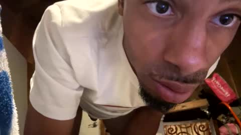 Snapshot of dixkzilla chatting on 11, 10, 2025 dixkzilla online show from 11, 10, 2025