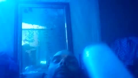 Snapshot of dixonbird41 chatting on 21, 12, 2025 dixonbird41 online show from 21, 12, 2025