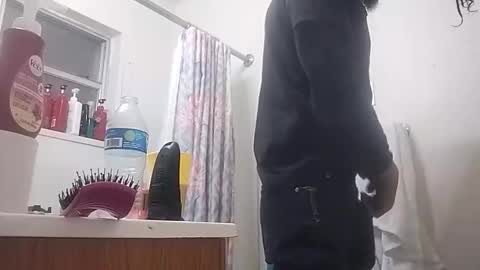 Snapshot of dixonbird41 chatting on 6, 2, 2026 dixonbird41 online show from 6, 2, 2026