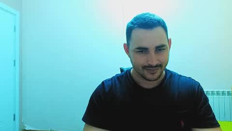 Snapshot of djmute chatting on 28, 5, 2026 STR8 BOYv online show from 28, 5, 2026