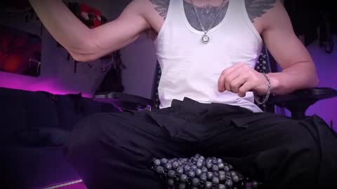 Snapshot of dl_raven chatting on 17, 1, 2025 Silverhand online show from 17, 1, 2025