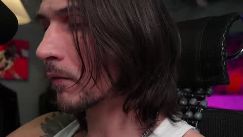 Snapshot of dl_raven chatting on 29, 1, 2025 Silverhand online show from 29, 1, 2025