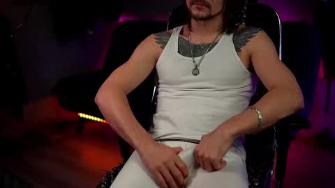 Snapshot of dl_raven chatting on 5, 3, 2025 Silverhand online show from 5, 3, 2025