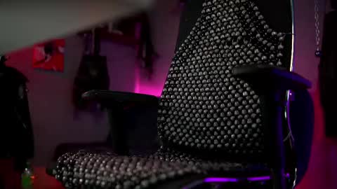 Snapshot of dl_raven chatting on 7, 3, 2025 Silverhand online show from 7, 3, 2025