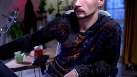 Snapshot of dl_raven chatting on 16, 10, 2025 Silverhand online show from 16, 10, 2025