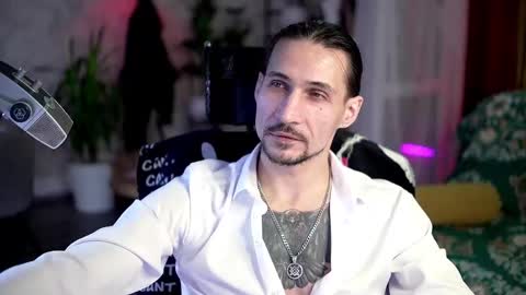 Snapshot of dl_raven chatting on 1, 11, 2025 Silverhand online show from 1, 11, 2025