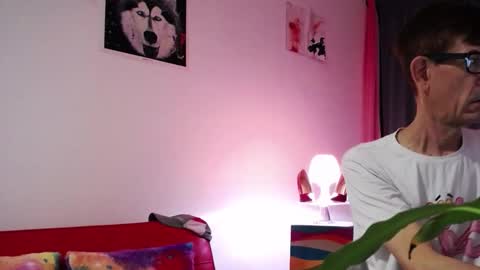 Snapshot of dlacarra chatting on 25, 10, 2025 David Lucky 13 online show from 25, 10, 2025