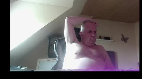 doggy2629 online show from 20, 4, 2026