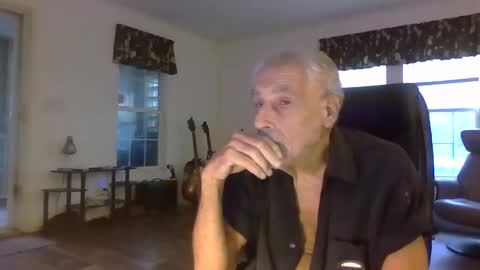 Snapshot of dogluc7 chatting on 29, 12, 2024 dogluc7 online show from 29, 12, 2024