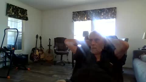 Snapshot of dogluc7 chatting on 28, 2, 2025 dogluc7 online show from 28, 2, 2025