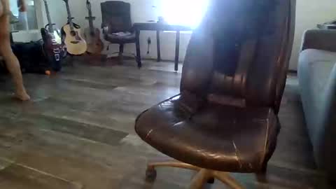 Snapshot of dogluc7 chatting on 6, 10, 2025 dogluc7 online show from 6, 10, 2025