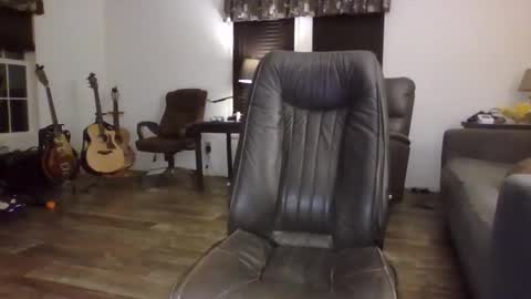 Snapshot of dogluc7 chatting on 28, 11, 2025 dogluc7 online show from 28, 11, 2025