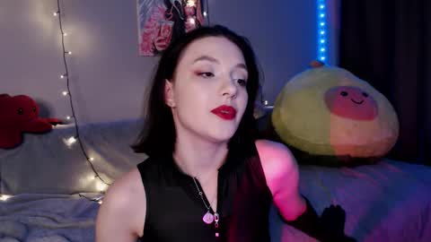 doll1_maiya online show from 6, 2, 2026